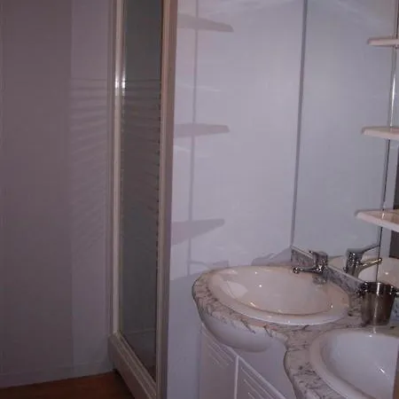 Domaine La Terrasse Des Oliviers Konukevi Mansigné